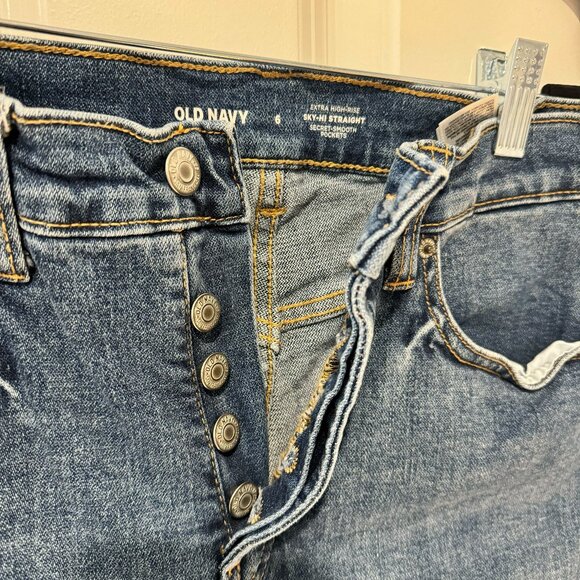 Extra High Rise Sky Hi Straight Medium Wash Jeans‎ - Size 6 - Picture 2 of 4